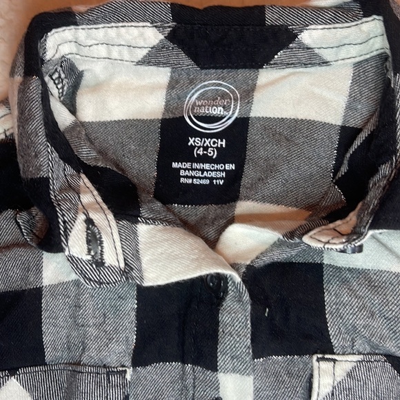 2 Wonder Nation thin flannel shirts. Glitter in shirts. XS (4-5) - Picture 4 of 7